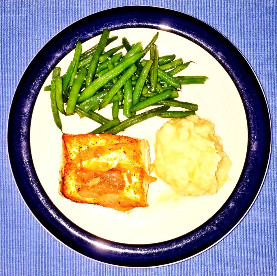 Halibut with shallot, green beans, and mashed potatoes - Massachusetts