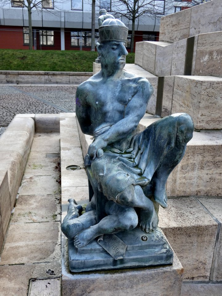 HAL-HodschaNasreddinBrunnen5
