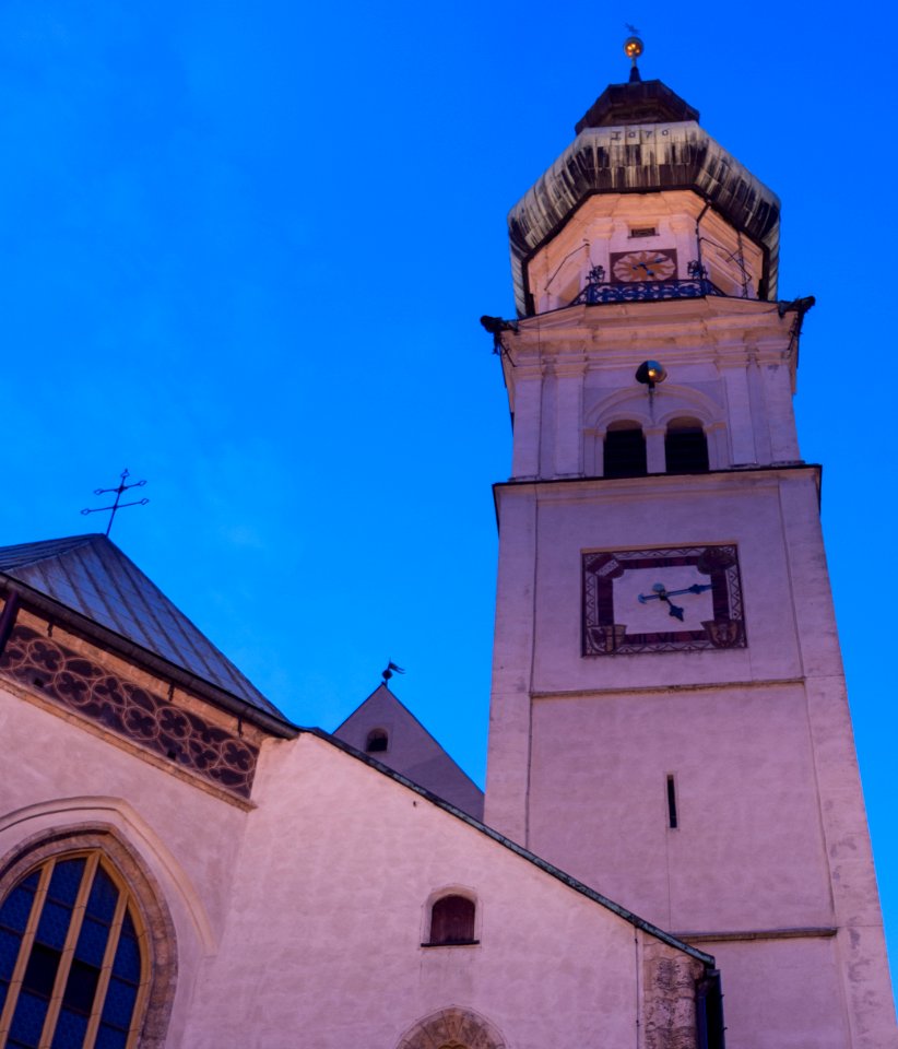 Hall in Tirol, Stadtpfarrkirche zu blauen Stunde