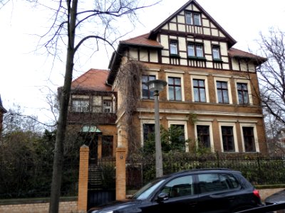 HAL-Herweghstr03