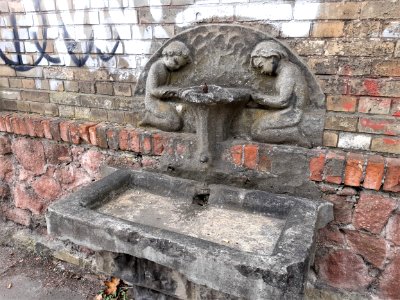 HAL-Heidestraße Brunnen