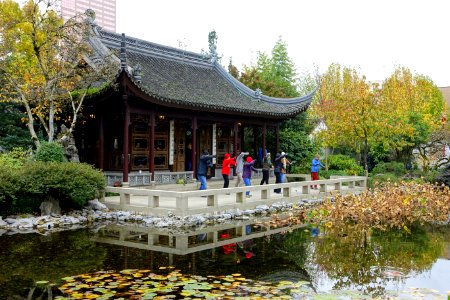 Hall of Brocade Clouds terrace - Lan Su Chinese Garden - Portland, Oregon - DSC01508