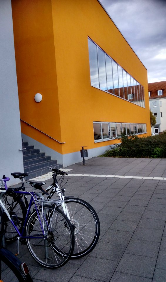 HAL-RobertKochSchwimmhalle2