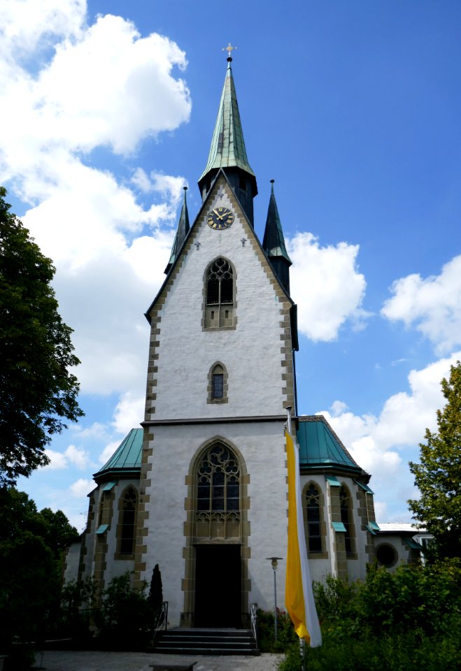 Halle - Herz-Jesu-Kirche - 1
