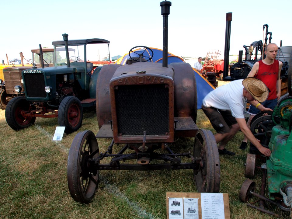Hanomag R40E pic1