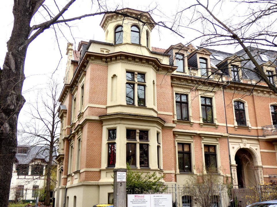 HAL-Herweghstr05