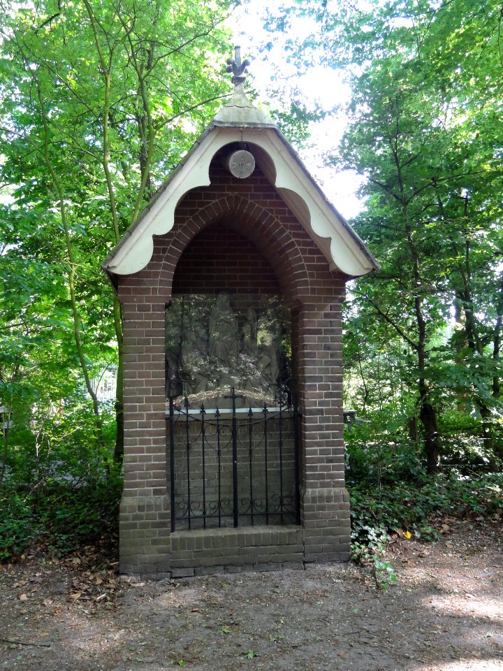 Handel (Gemert-Bakel) Processiepark, rozenkranskapel 13