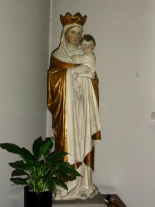 Handel (Gemert-Bakel) Kerk OLV ten Hemelopneming Madonna met kind