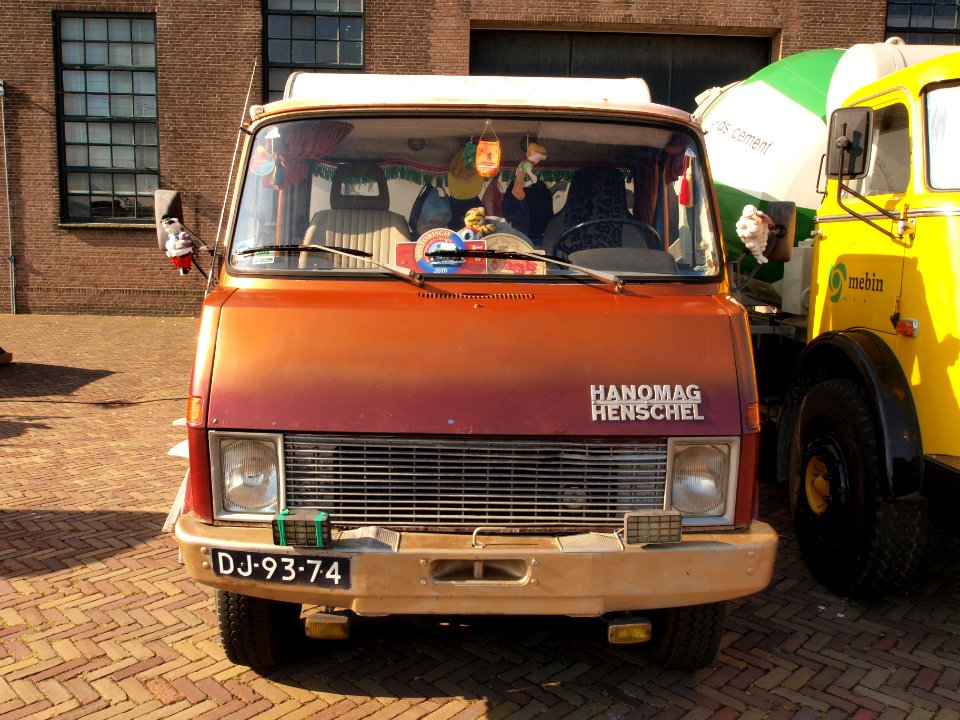 Hanomag-Henschel F 45slash30 (1972), Dutch licence registration DJ-93-74 pic