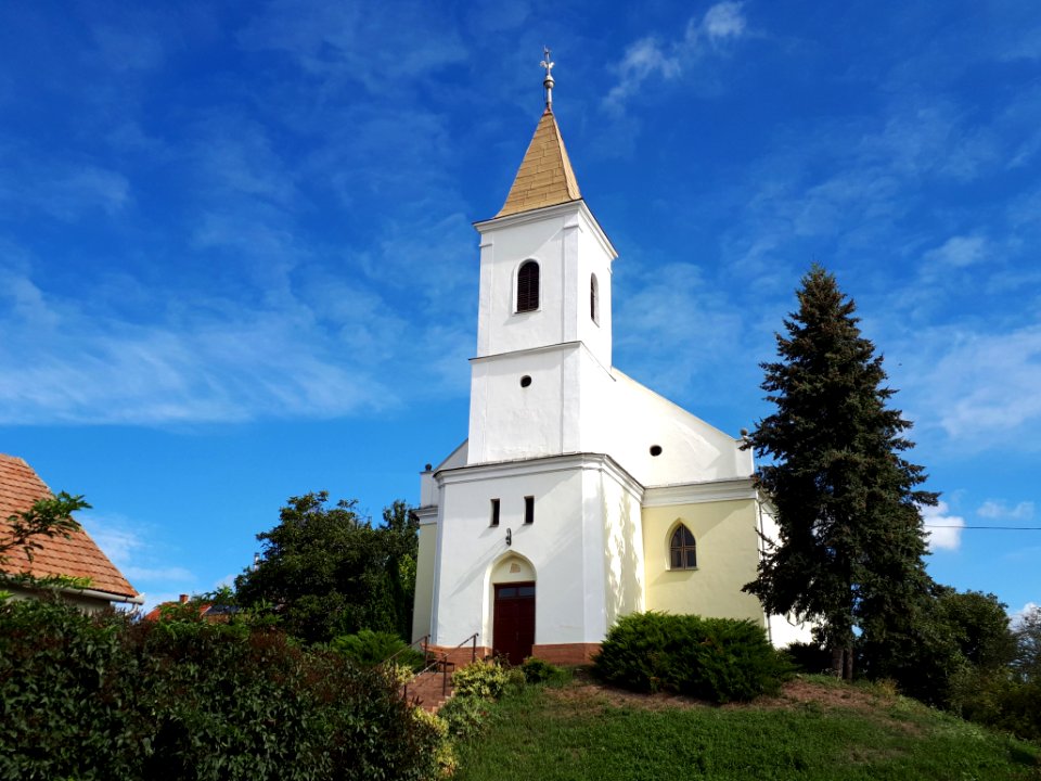 Hangácsi református templom