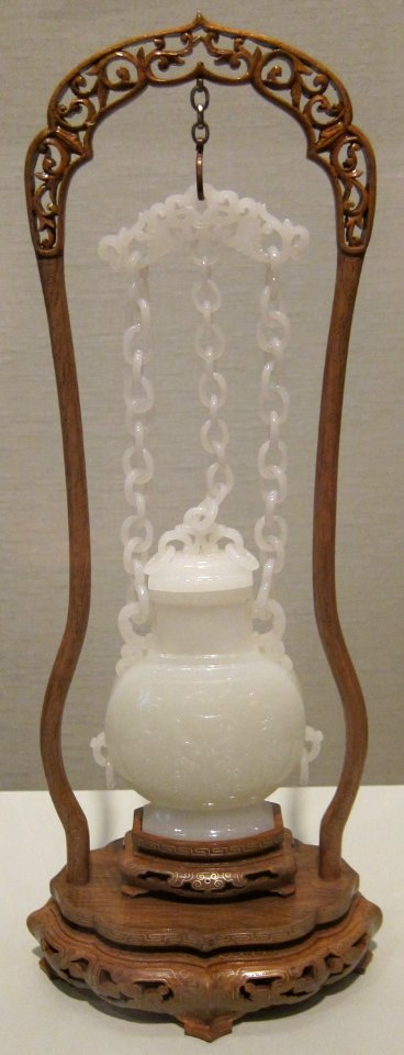 Hanging vase, China, 19th century, nephrite, Honolulu Museum of Art