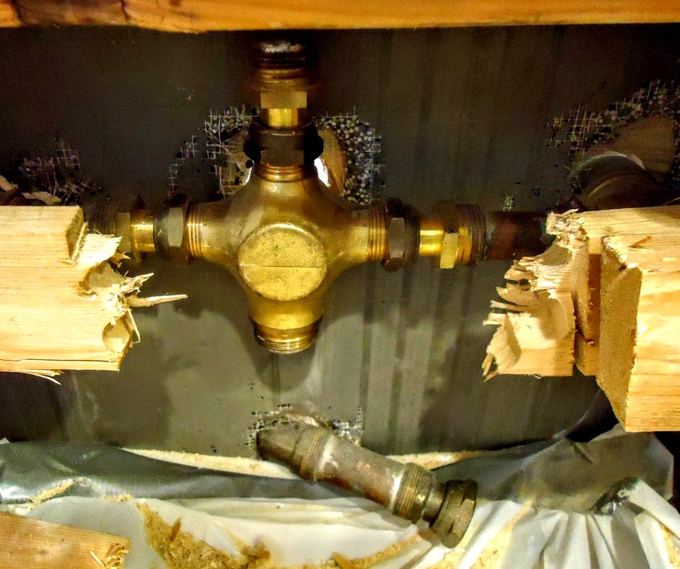 Handyman photos Fix Barber Wilson diverter valve 6