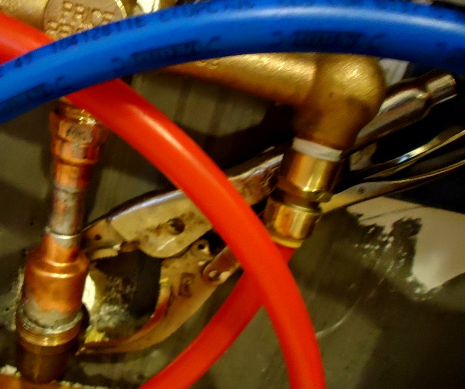 Handyman photos Fix Barber Wilson diverter valve 21