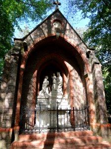 Handel (Gemert-Bakel) Processiepark, rozenkransweg, de benedictiekapel