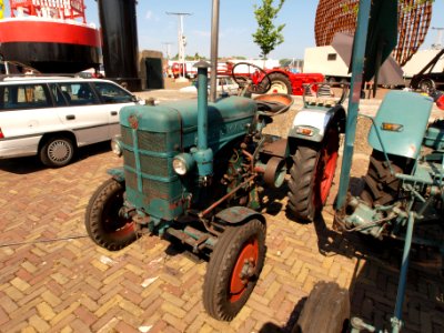 Hanomag C 274 Combitrac pic5