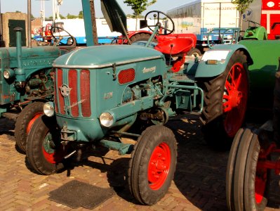 Hanomag C 274 Combitrac pic1