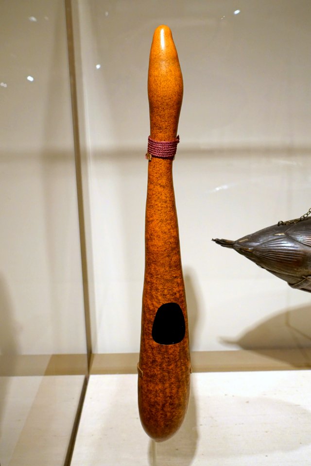 Hanging flower vase, Japan, Edo period, 1800s AD, gourd, lacquer, silk, silver - Peabody Essex Museum - DSC07559