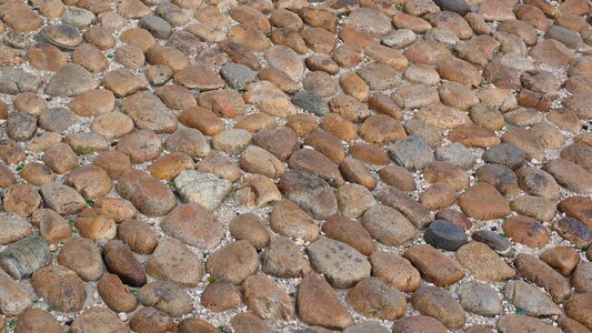 Read stone paving round stone head-shaped stone photo