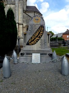 Hannappes (Ardennes) monument aux morts
