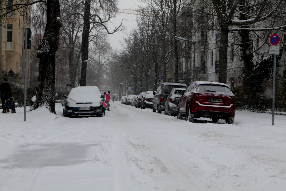 Handjerystraße Berlin-Friedenau with snow 2021-02-08 08