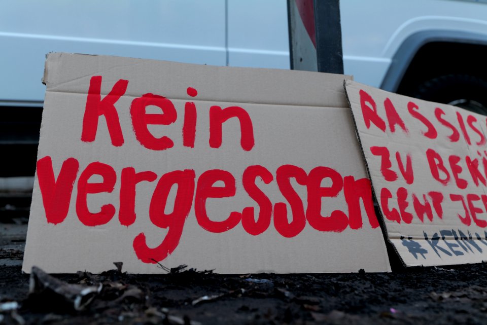 Hanau attack memorial protest Neukölln town hall 2021-02-19 103