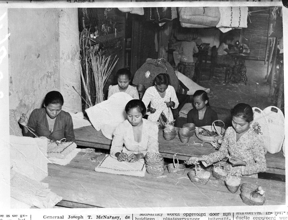 Handenarbeid in Indonesie, Bestanddeelnr 902-0864