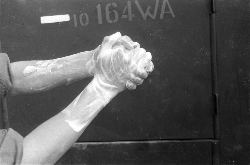 Handen wassen, Bestanddeelnr 102-6-1