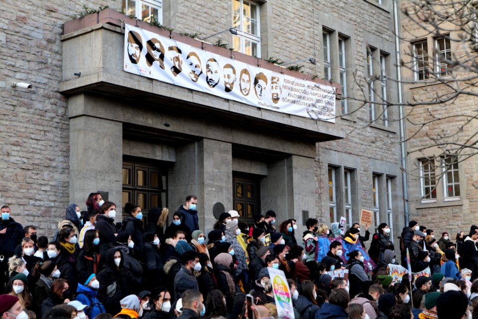 Hanau attack memorial protest Neukölln town hall 2021-02-19 20