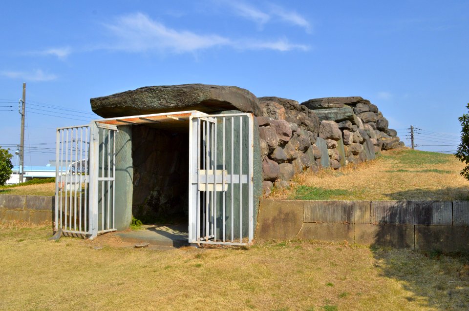 Hachiman-yama Kofun (Gyoda), entrance
