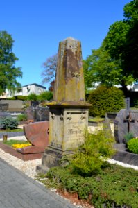 Hachenburg, Friedhof Steinweg, Grab Amtsapotheker Georg Mergler