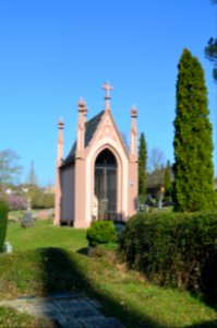 Hahnstätten, Friedhof, Familiengruft der Familie von Bieberstein