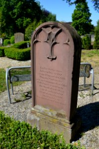Hachenburg, Friedhof Steinweg, Grab Gottfried Ermen (1)