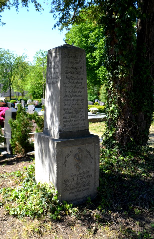 Hachenburg, Friedhof Steinweg, Grab August Friedrich Wilhelm Keller (1)