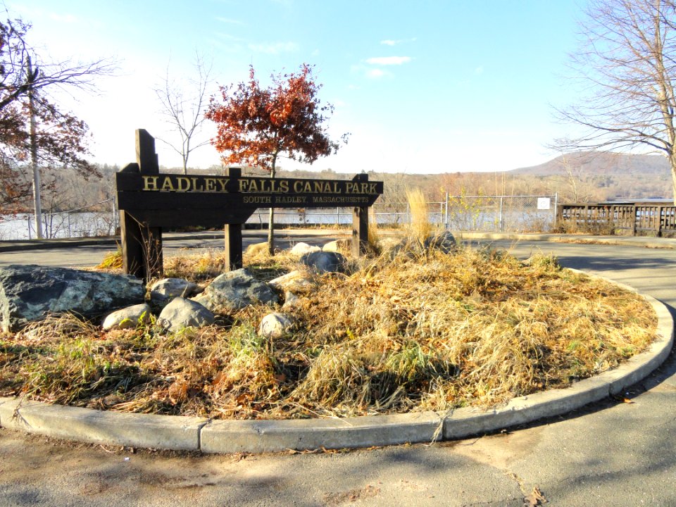 Hadley Falls Canal Park - DSC04441