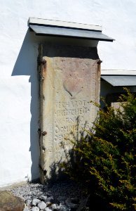 Hachenburg, Kirchhof St. Bartholomäus, Grabsteine (10)