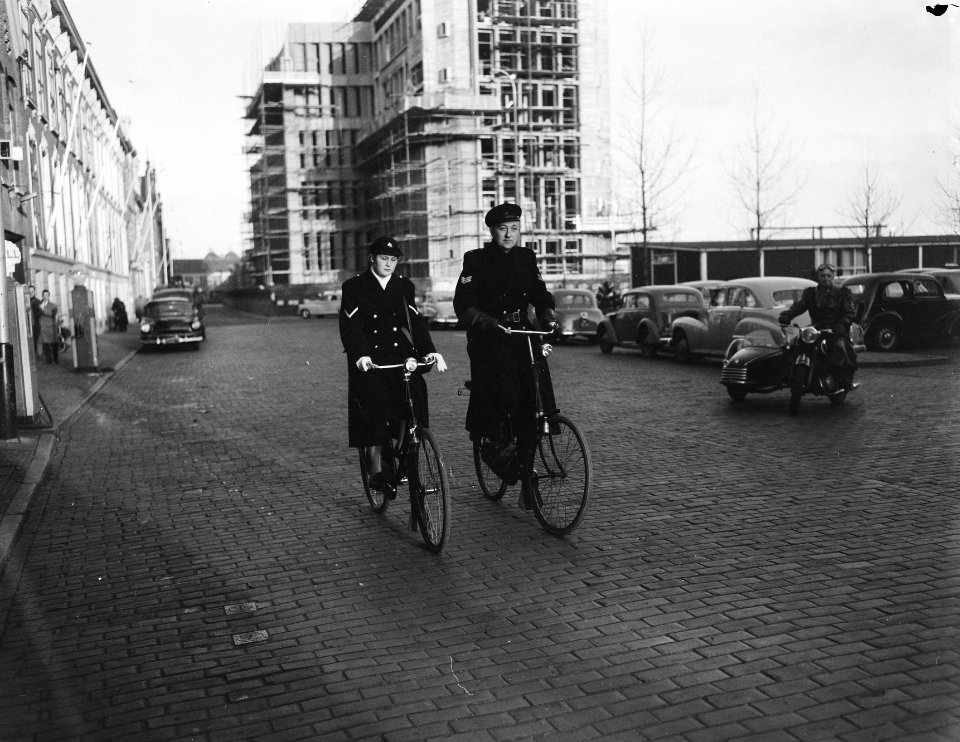 Haagse damesagenten in eerste dienst, Bestanddeelnr 908-2319