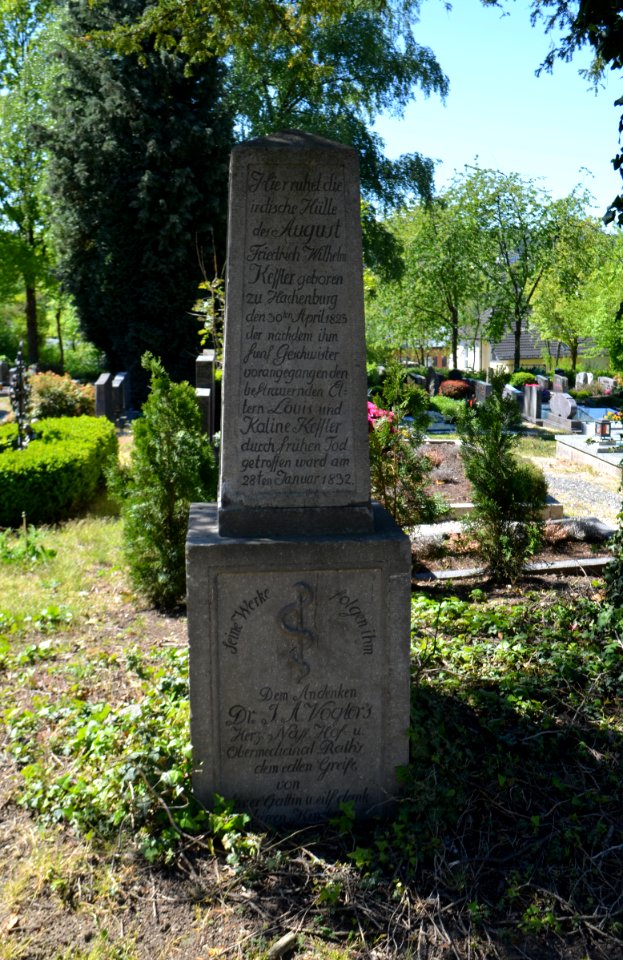 Hachenburg, Friedhof Steinweg, Grab August Friedrich Wilhelm Keller
