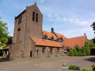Haalderen (Lingewaard) RK kerk,zuidzijde