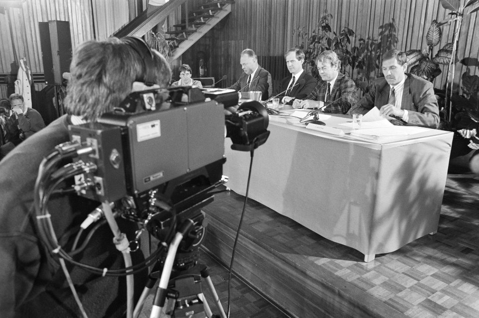 Haarlem, persconferentie n.a.v. ontknoping zaak Heijn korpschef Brinkman, Off. v, Bestanddeelnr 934-2260