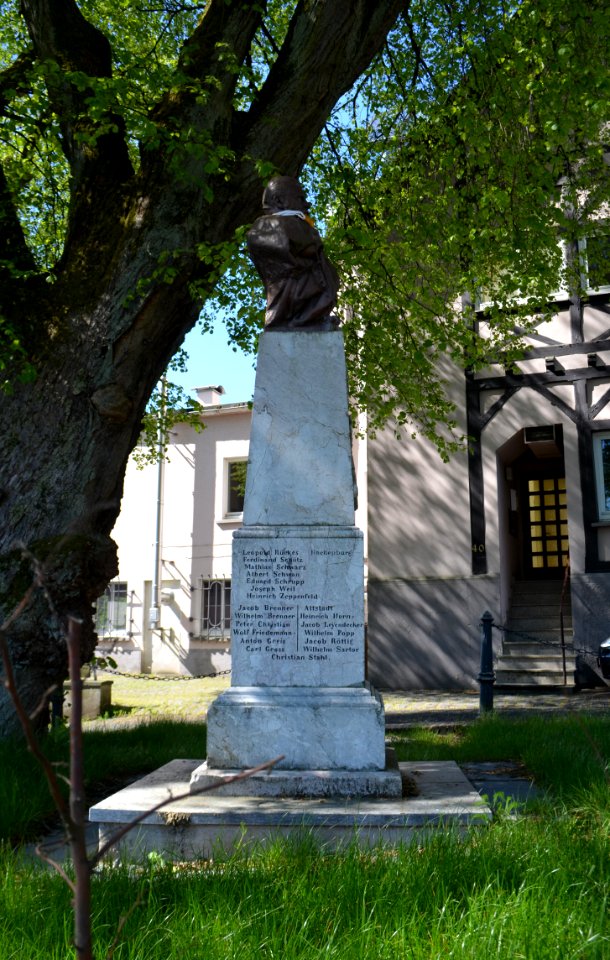 Hachenburg, Denkmal Kaiser Friedrich III (1)