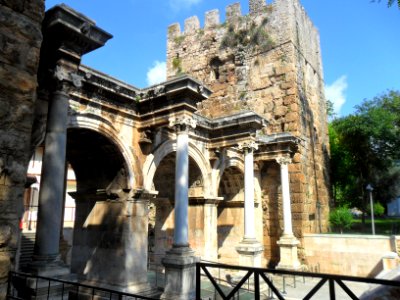 Hadrian Kapısı (3)