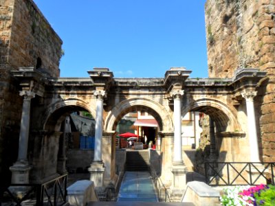 Hadrian Kapısı (4)