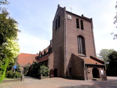 Haalderen (Lingewaard) RK kerk, voorgevel