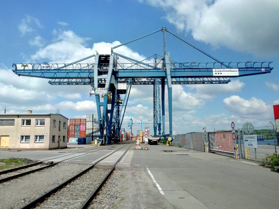 Hafen Wörth, Kran Containerterminal