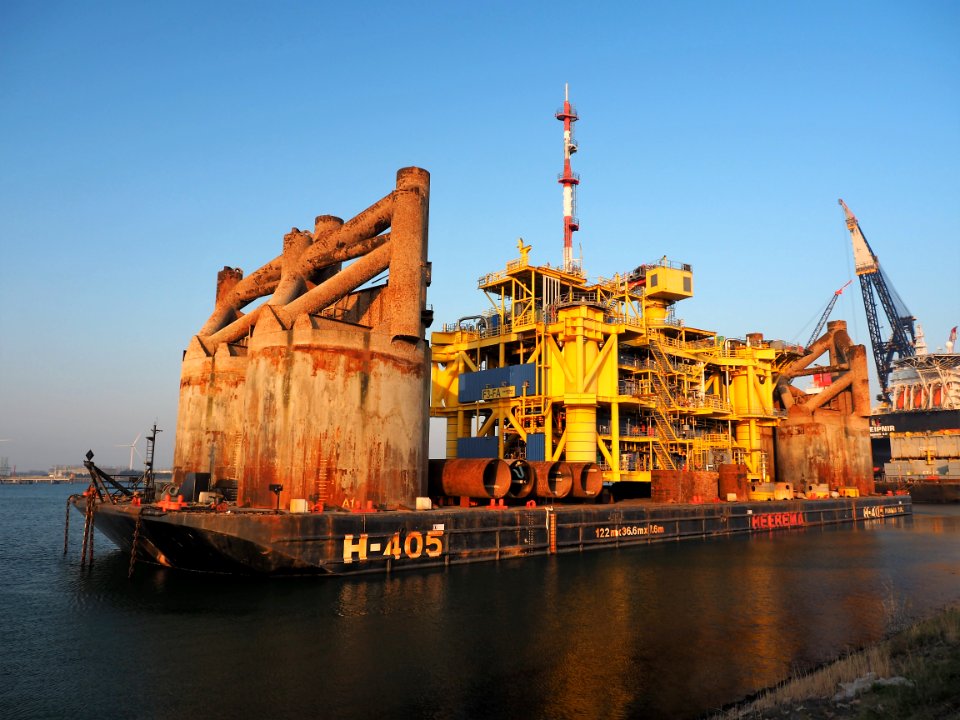 H-405 (ship, 2008) with F3-FA, Calandkanaal pic2