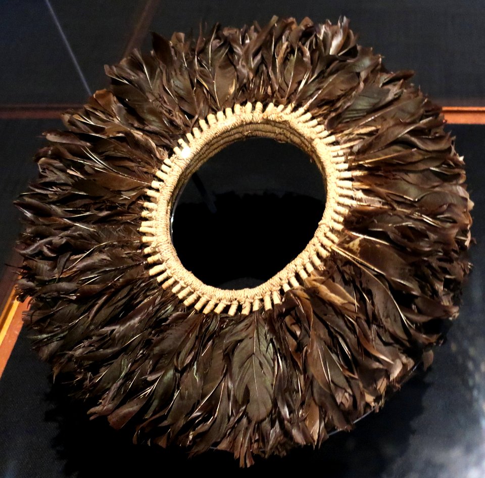 Ha'u kie kie (headdress), Rappa Nui (Easter Island), feathers, Bishop Museum