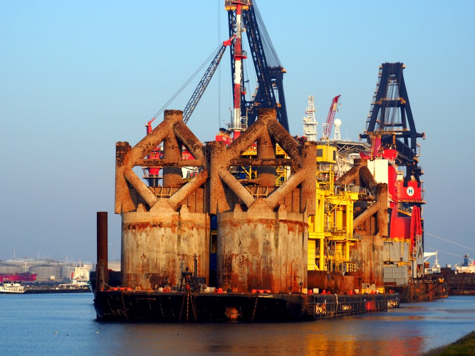H-405 (ship, 2008) with F3-FA, Calandkanaal pic1