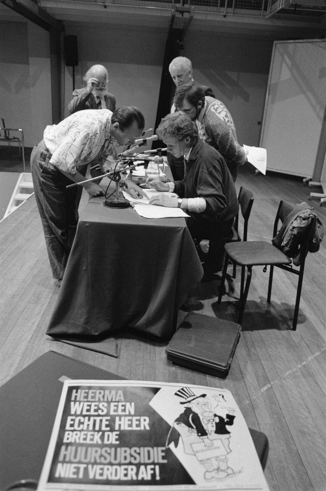 Haarlem, vertegenwoordigers van gemeentebesturen en organisatie bijeen ter voorb, Bestanddeelnr 934-0135