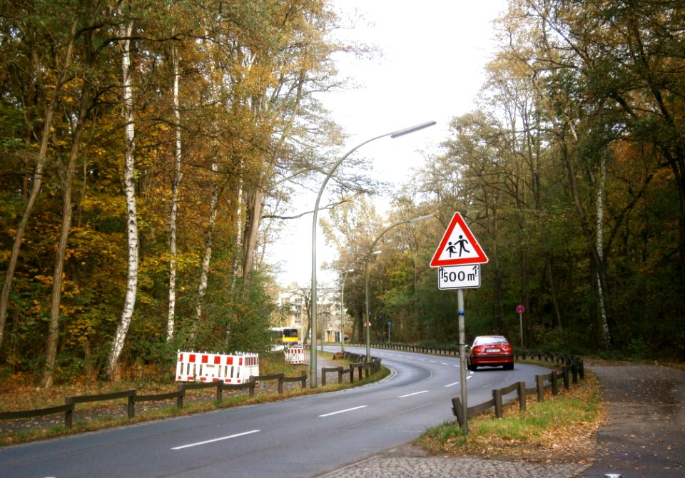 HakenfeldeNiederneuendorferAllee