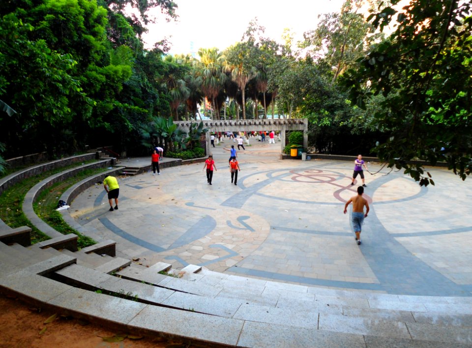 Haikou People's Park - people playing badminton - 01